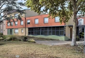 Location bureaux Mably centre-ville - Proximité commerces et services