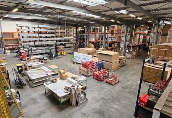 Location local d'activité Le Chambon-Feugerolles - Proche RN 88