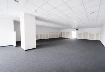 Location local commercial Feurs - Structure métallique