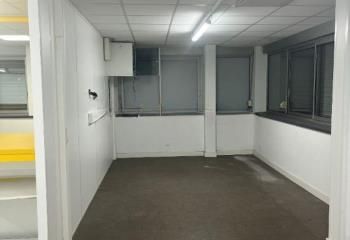 Location local commercial rénové Le Coteau