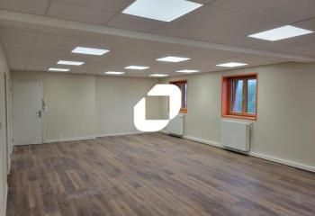 Bureaux à louer Bouguenais - Proche bus et parc d'activités