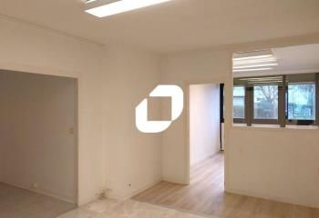 Location bureaux Nantes - Proche tramway Île de Nantes