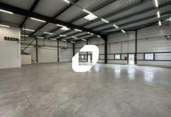 Location activité/entrepôt - 871 m²