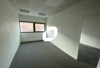 Location bureaux Bordeaux rive droite - Proche pont Jacques Chaban-Delmas, tram et bus