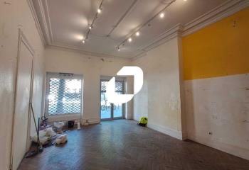 Local commercial à louer Bordeaux - Tram et bus