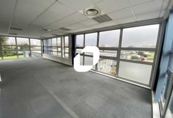 Location bureaux Bordeaux - Proche rocade, bus, tram et autoroute