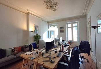 Bureaux à vendre Bordeaux - Proche Place Pey-Berland, tram et bus