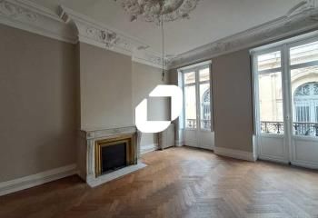 Location bureaux Bordeaux - Proche Palais de Justice, bus et tram