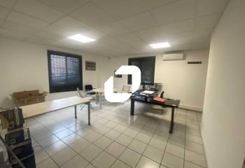 Local d'activité à louer Saint-Médard-en-Jalles - Proche bus lignes 39 et 30