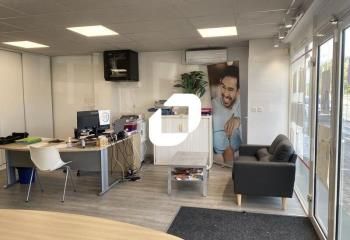 Local commercial à louer Villenave-d'Ornon - Axe passant