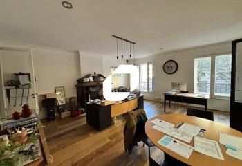 Location bureaux Bordeaux - Centre-ville, proche tram et bus