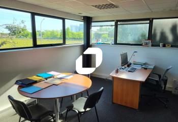 Location bureaux Pessac - Proche tramway et gare