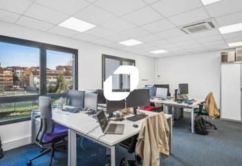 Vente bureaux Lyon 7 - Proche bus, tramway et autoroute A7