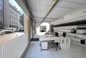 Location bureaux Lyon 3 - Proche métro, tramway et gare Part-Dieu