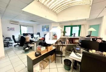 Location bureaux Saint-Bonnet-de-Mure - Proche autoroutes A43 et A46