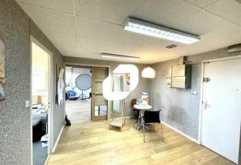 Bureaux à vendre Bron - Proche tramway et bus