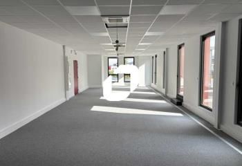 Location bureaux Dardilly - Proche A6 et gare Lyon Part-Dieu