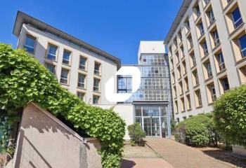 Location bureaux Villeurbanne - Proche tram, métro et périphérique