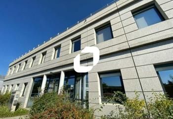 Location bureaux Bron - Proche Tram T5, A43 et Aéroport Saint-Exupéry