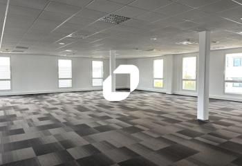 Location bureaux Saint-Priest - Proche A43, Rocade Est, Tram et Aéroport