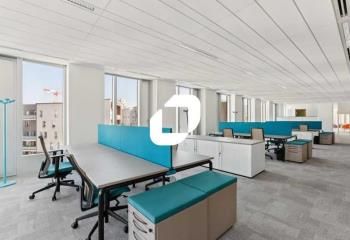 Location bureaux Villeurbanne - Métro, tram et bus Carré de Soie