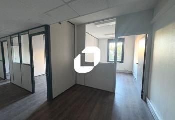 Location bureaux Lyon 3 - Proche métro, bus et tramway