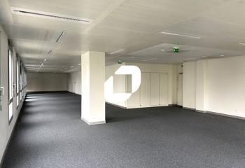 Location bureaux Lyon 8 - Proche transports et aéroport