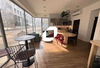 Location bureaux Lyon 2 Confluence - Tram T1/T2, métro A