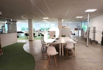 Bureau à vendre - 1678 m²