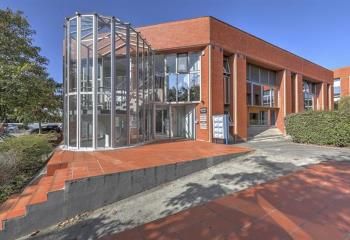 Location bureaux Labège - Proche périphérique et centre commercial