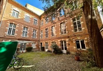 Location bureaux Toulouse - Quartier Saint-Étienne, proche métro François Verdier
