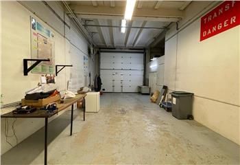 Location local d'activité Osny - Proximité de la gare