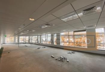 Location bureaux Issy-les-Moulineaux - Proche Paris, parking en sous-sol