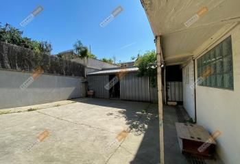 Local d'activités à louer Arcueil - Cour privative sécurisée