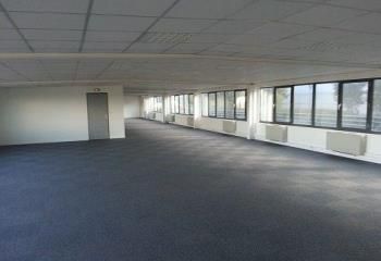 Location bureaux Le Thillay - Proximité A1/A3/A104 et CDG