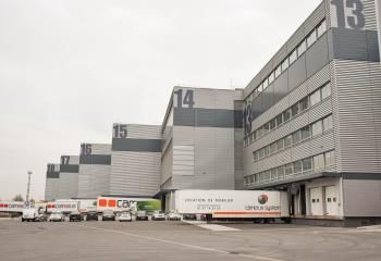 Location entrepôt Pantin - Proximité Paris - Accès gros porteurs