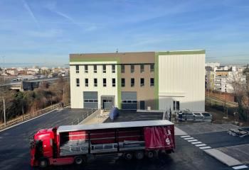 Location entrepôt Bondy - A3/A86, RER E, tram T4, métro ligne 11