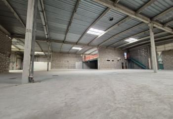 Location entrepôt Ivry-sur-Seine - Proche métro et accès gros porteurs