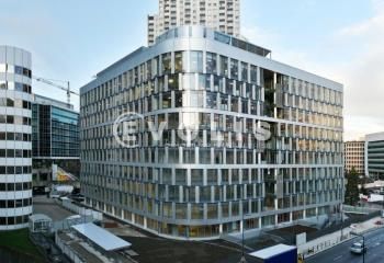 Location bureaux Courbevoie - Proximité Métro La Défense et RER