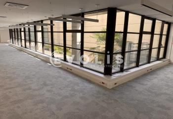 Location bureaux Paris 17 - Proche métro, RER, bus et gare