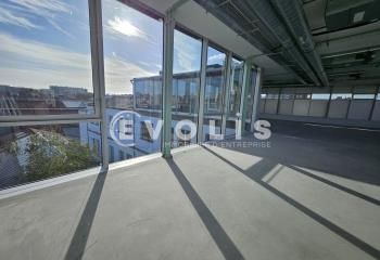 Immeuble de bureaux rénové à louer Malakoff - Proximité métro ligne 13