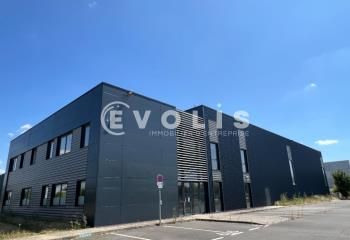 Location bâtiment indépendant Lieusaint - Proximité A5 et RER D