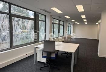 Location bureaux Ivry-sur-Seine - Métro 7, RER C, Trams T3a, T9