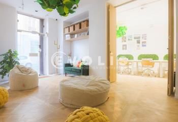 Bureaux plug & play Paris 9 - Métro Saint-Georges - Bus 74