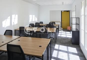 Bureaux privatifs dans un centre de coworking - Paris 9 - Métro Blanche