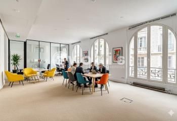 Bureaux opérés Paris 9 - Métro Liège - Gare Saint-Lazare