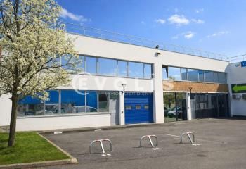 Location local d'activité Champs-sur-Marne - Proche RER A et Grand Paris Express