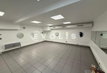 Location local commercial Paris 11 - calme sur cour