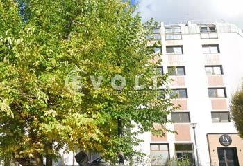 Location bureaux Ivry-sur-Seine - Proche RER C et bus
