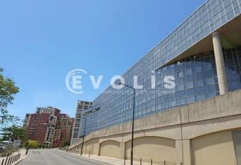 Location bureaux Ivry-sur-Seine - Proximité immédiate de Paris